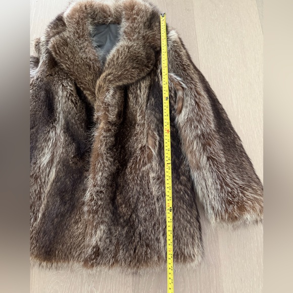 Classic Brown Real Fur Coat - Women's Jacket - Picture 6 of 9